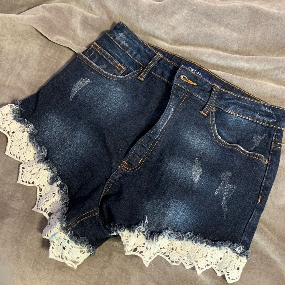 Dark wash high waisted Just USA jean shorts lace